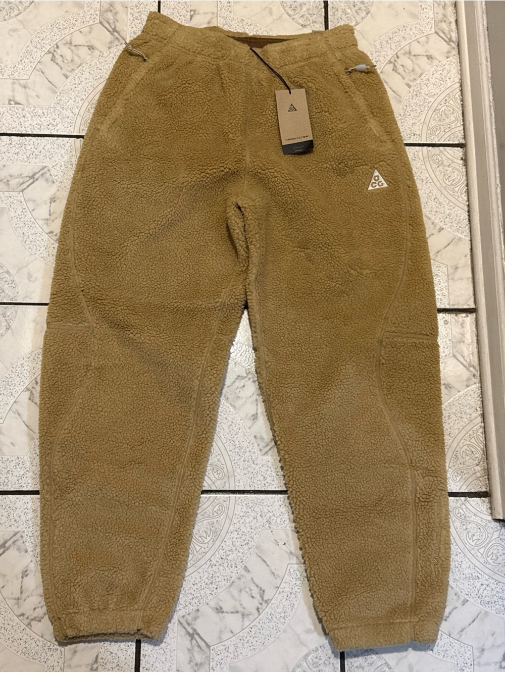 New Nike ACG Canwell Glacier ADV Fleece Pants Beige Men’s Size Medium FV8827-297
